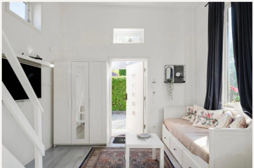 Fresh Happy Little House, 35 M2 In Taeby Apartment Stockholm Exterior photo